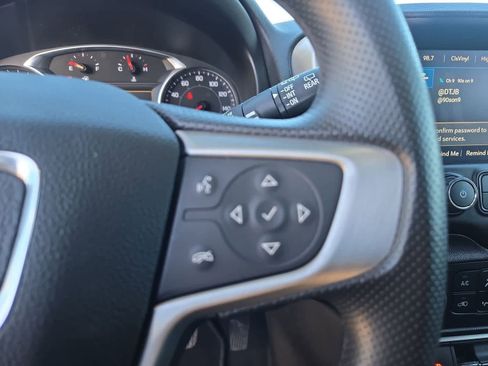 Used 2022 GMC Terrain SLE w/ Driver Convenience Package image 22