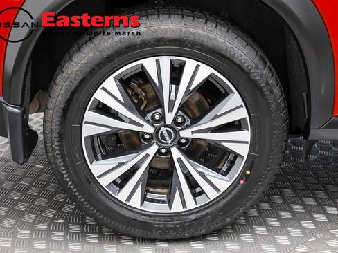 Used 2022 Nissan Rogue SV image 37