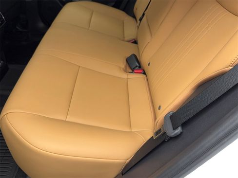 Used 2025 Lexus NX 250 FWD w/ Premium Package image 43