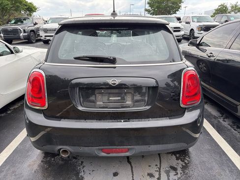 Used 2020 MINI Cooper 2-Door Hardtop FWD image 5