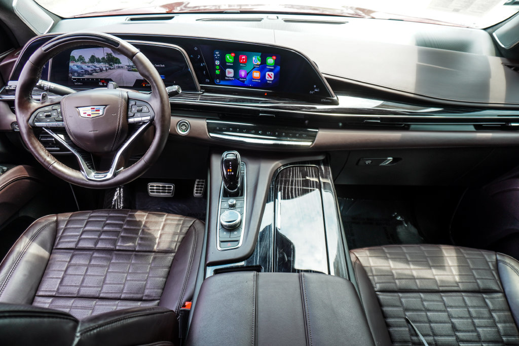 Used 2023 Cadillac Escalade V AWD/4WD image 14