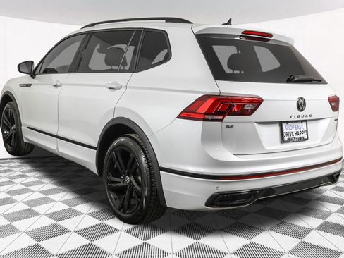 Used 2023 Volkswagen Tiguan SE R-Line image 17