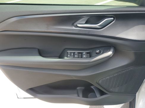 New 2026 Jeep Grand Cherokee L Laredo RWD image 13