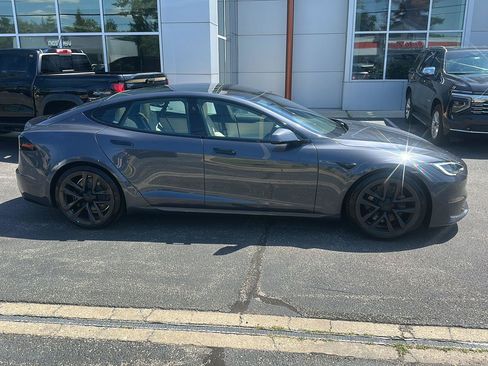 Used 2023 Tesla Model S Standard Range AWD/4WD image 2