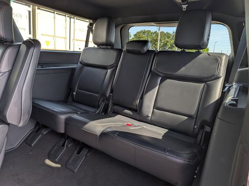 Certified 2025 Ford Expedition Max Platinum w/ Stealth Appearance Package AWD/4WD image 19