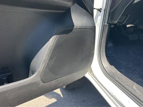 Used 2021 Toyota Tacoma SR AWD/4WD image 35