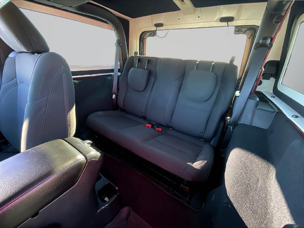 Used 2022 Jeep Wrangler Sport AWD/4WD image 22