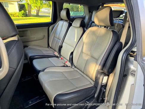 Used 2021 Kia Sedona EX image 26