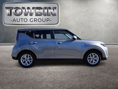 Certified 2024 Kia Soul LX w/ Option Group 015 image 3