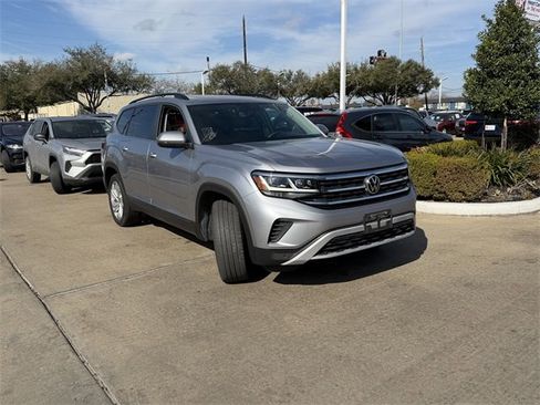 Used 2022 Volkswagen Atlas SE image 3