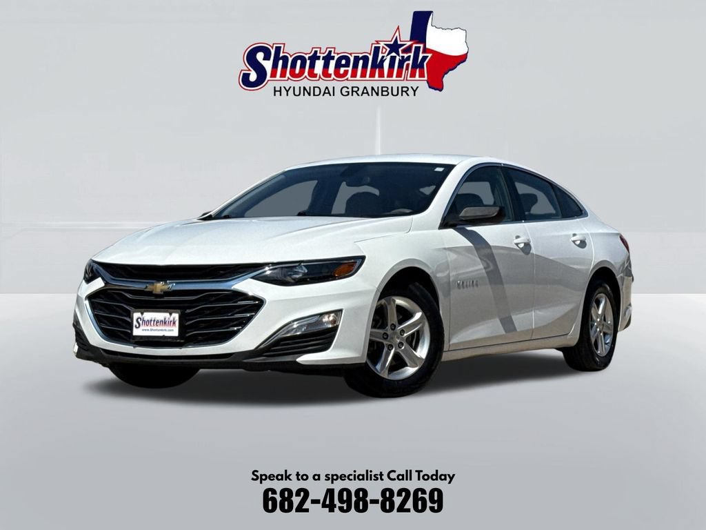Used 2022 Chevrolet Malibu LS FWD image 1