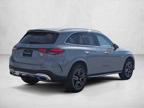 New 2026 Mercedes-Benz GLC 300 image 2