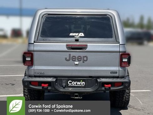 Used 2020 Jeep Gladiator Rubicon w/ Advanced Safety Group AWD/4WD image 17