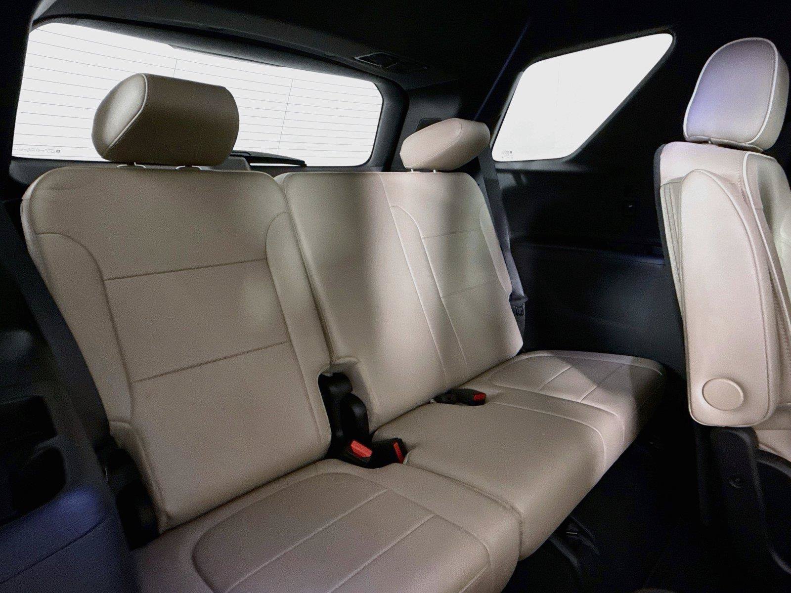 Used 2022 Chevrolet Traverse Premier AWD/4WD image 41