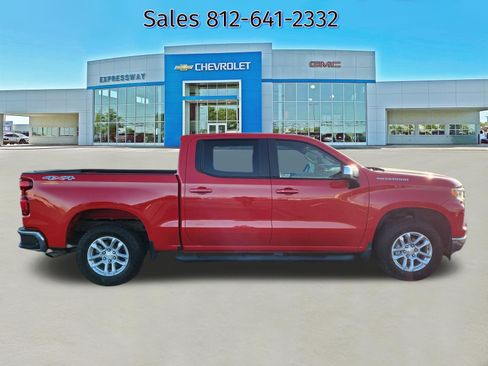 Used 2024 Chevrolet Silverado 1500 LT image 8