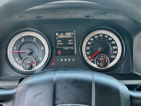Used 2015 RAM 5500 SLT w/ Quick Order Package 29G SLT RWD image 12
