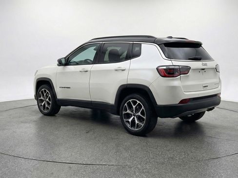 Used 2025 Jeep Compass Limited AWD/4WD image 6