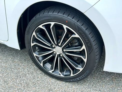 Used 2016 Toyota Corolla S FWD image 12