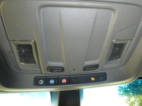 Used 2019 Chevrolet Silverado 1500 RST image 22