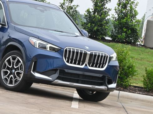Certified 2025 BMW X1 xDrive28i AWD/4WD image 40