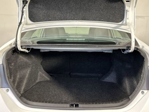 Used 2016 Toyota Corolla L image 28