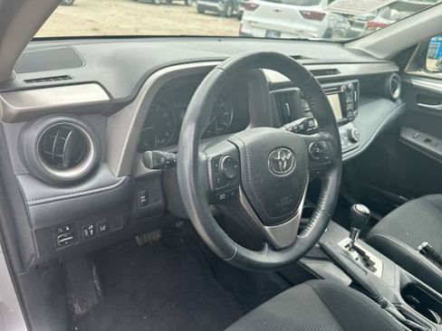 Used 2018 Toyota RAV4 XLE w/ Plus Extra Value Package AWD/4WD image 12