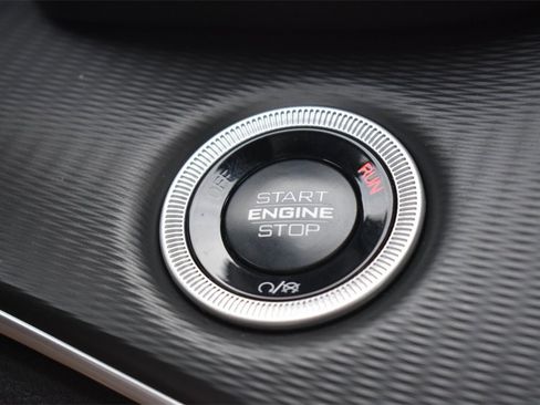 Used 2025 Jeep Grand Cherokee L Laredo w/ Trailer Tow Package image 33