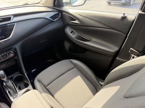 Used 2023 Buick Encore GX Select w/ Sport Touring Package FWD image 18