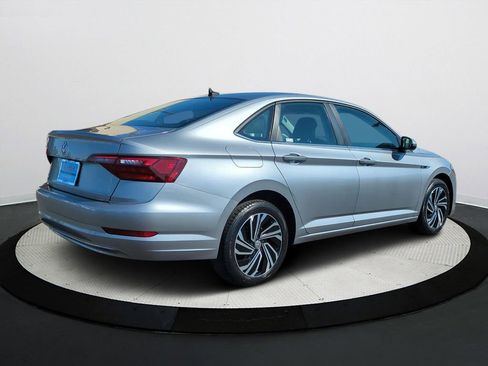 Used 2020 Volkswagen Jetta SEL image 4