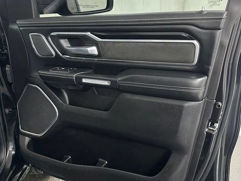 Used 2022 RAM 1500 Laramie AWD/4WD image 38