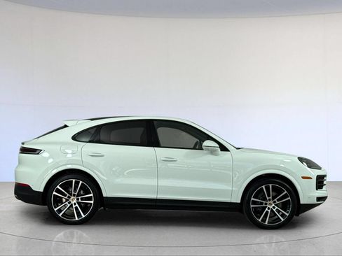 Used 2026 Porsche Cayenne Coupe AWD/4WD image 9
