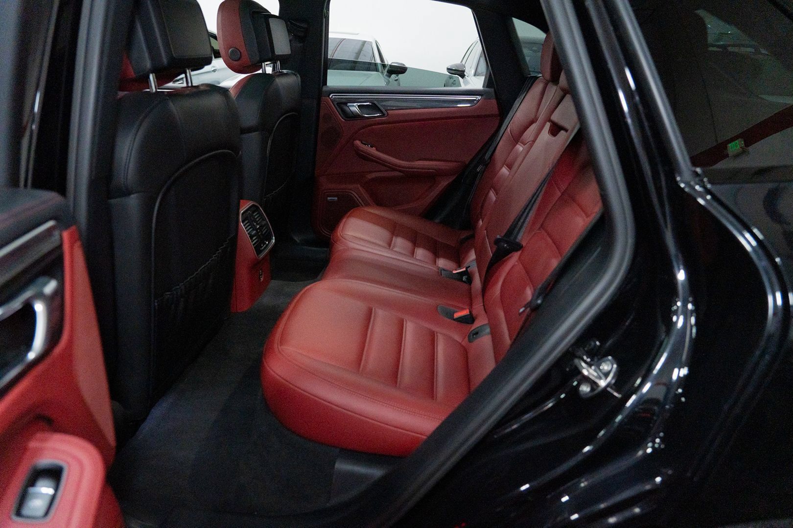 Used 2022 Porsche Macan GTS AWD/4WD image 25