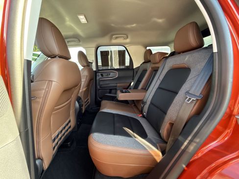 Used 2024 Ford Bronco Sport Outer Banks w/ Tech Package image 25