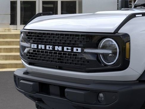 New 2026 Ford Bronco Outer Banks AWD/4WD image 19
