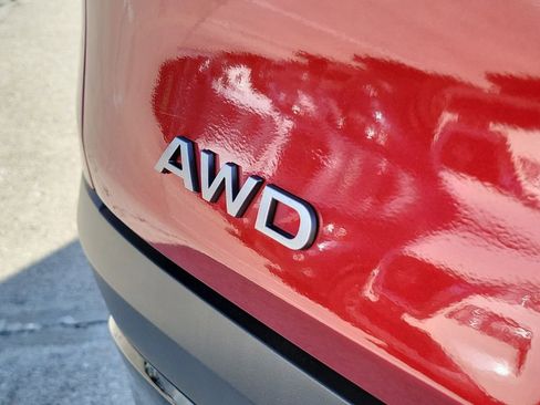 Certified 2025 Nissan Murano SV AWD/4WD image 15