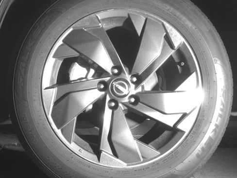 Used 2025 Nissan Rogue SV FWD image 12