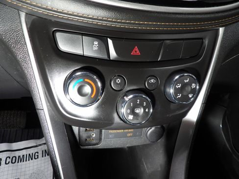 Used 2020 Chevrolet Trax LS w/ Tint and Cruise Package image 13