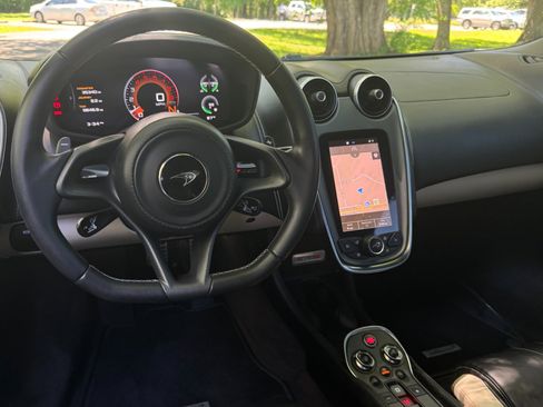 Used 2017 McLaren 570S Coupe image 49