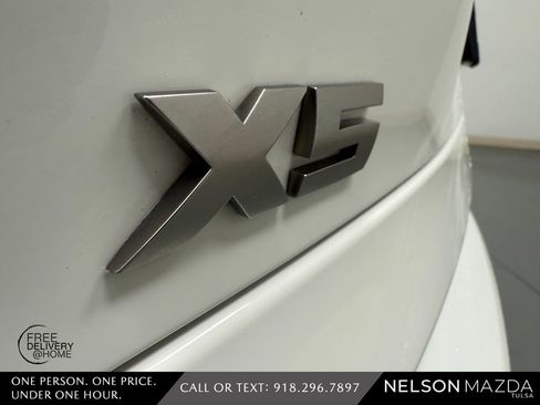 Used 2022 BMW X5 M50i w/ Executive Package image 10