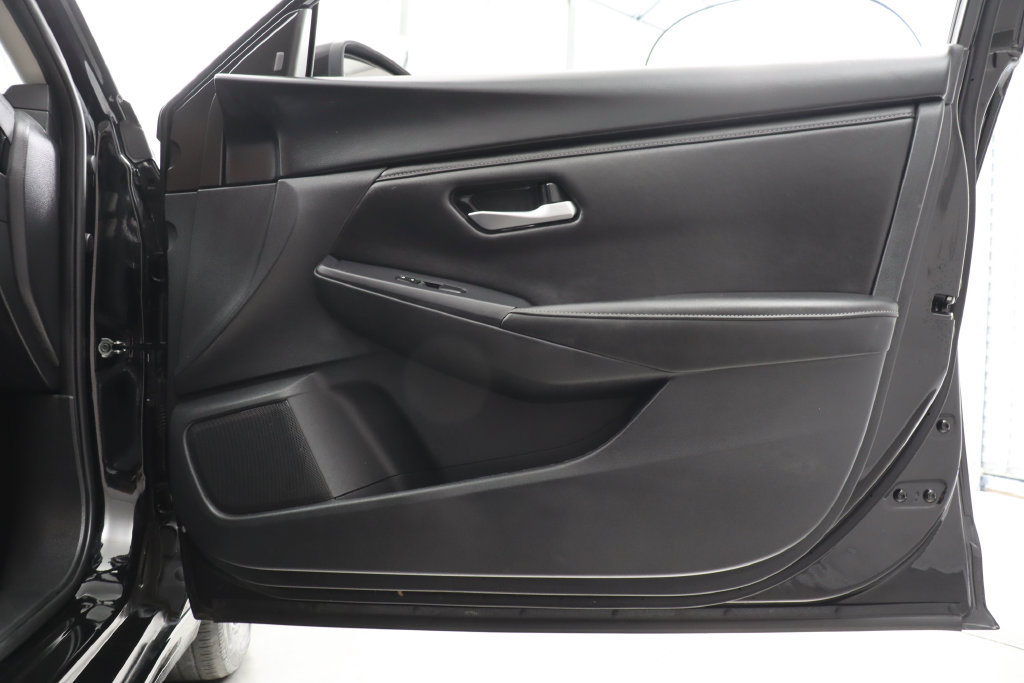 Used 2024 Nissan Sentra SV FWD image 34