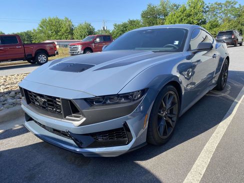 Used 2024 Ford Mustang Dark Horse RWD image 3