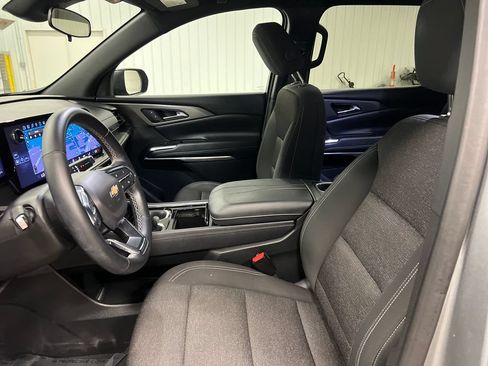Certified 2024 Chevrolet Traverse LT w/ Trailering Package AWD/4WD image 13