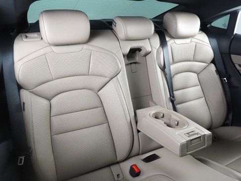 Used 2022 Porsche Taycan image 17