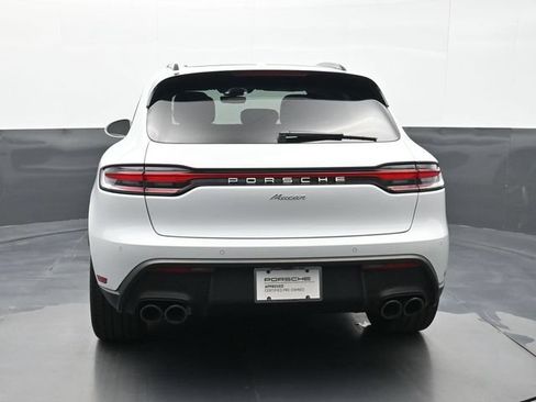 Certified 2025 Porsche Macan AWD/4WD image 21
