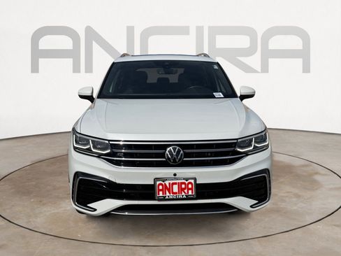Used 2024 Volkswagen Tiguan SEL R-Line w/ MDO Package, Two-Row AWD/4WD image 5