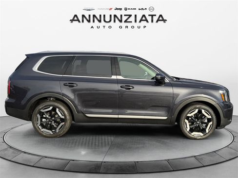 New 2025 Kia Telluride EX image 6