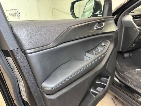 New 2025 Jeep Grand Cherokee L Altitude image 18