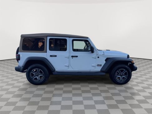 Used 2020 Jeep Wrangler Unlimited Sport image 9
