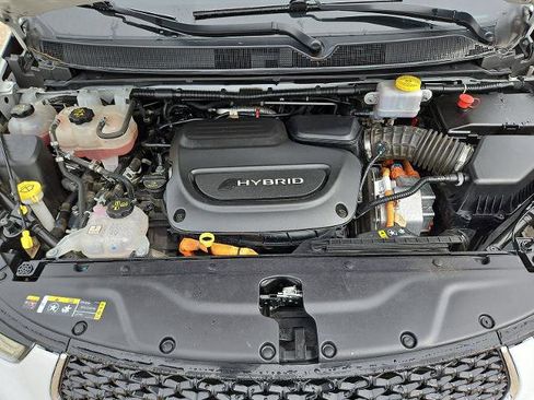 Used 2023 Chrysler Pacifica Touring-L FWD image 26