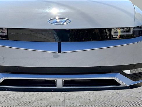 Used 2024 Hyundai Ioniq 5 SEL RWD image 32